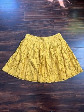 LOFT Mustard Yellow Floral Lace Circle Skirt, 6, EUC